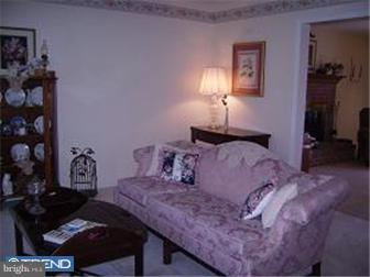 288 Watch Hill Road Exton, PA 19341 - Photo 7 of 11 Living Room