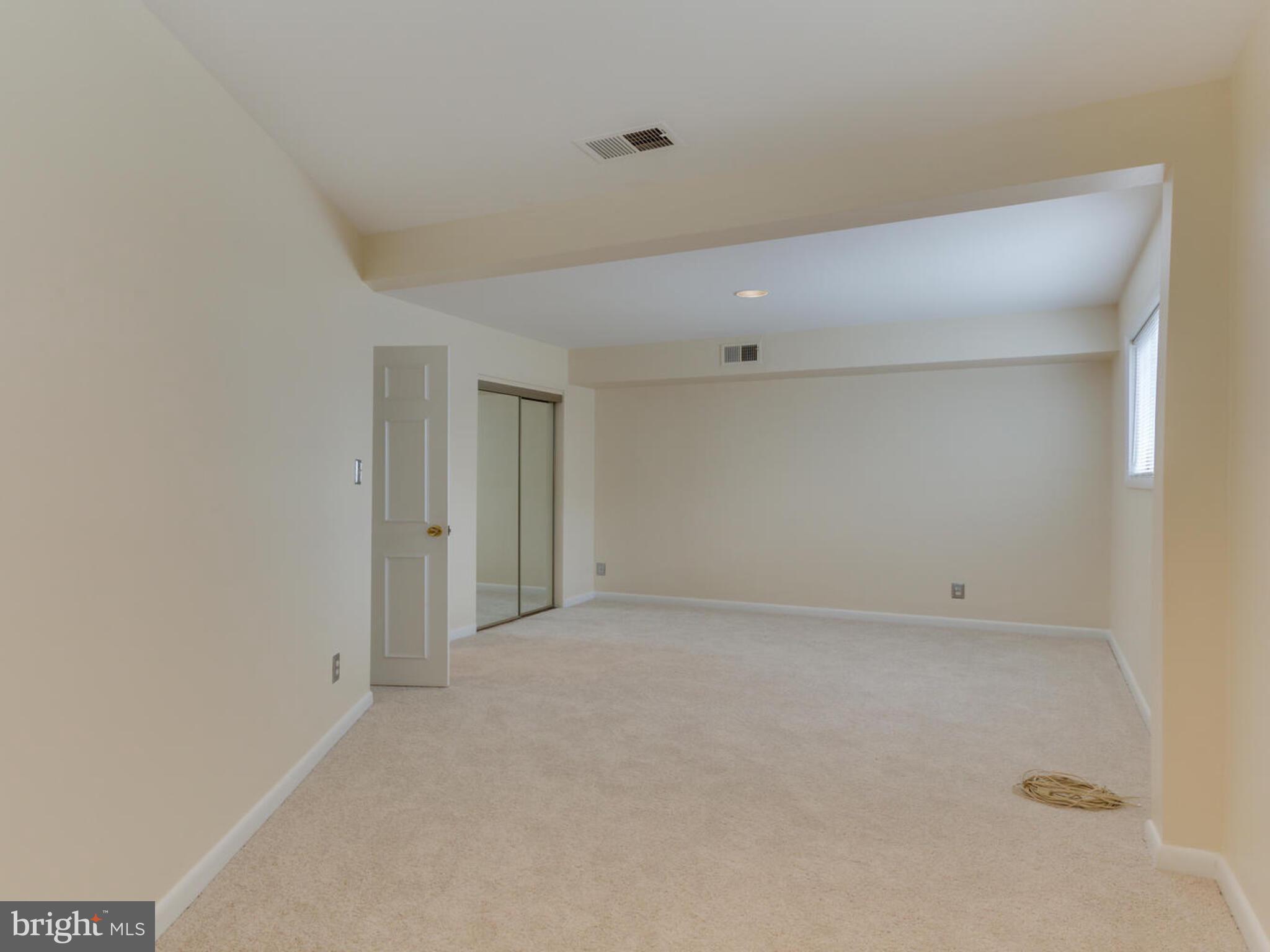 103 Skyhill Road, Unit 6 Alexandria, VA 22314 - Photo 21 of 31