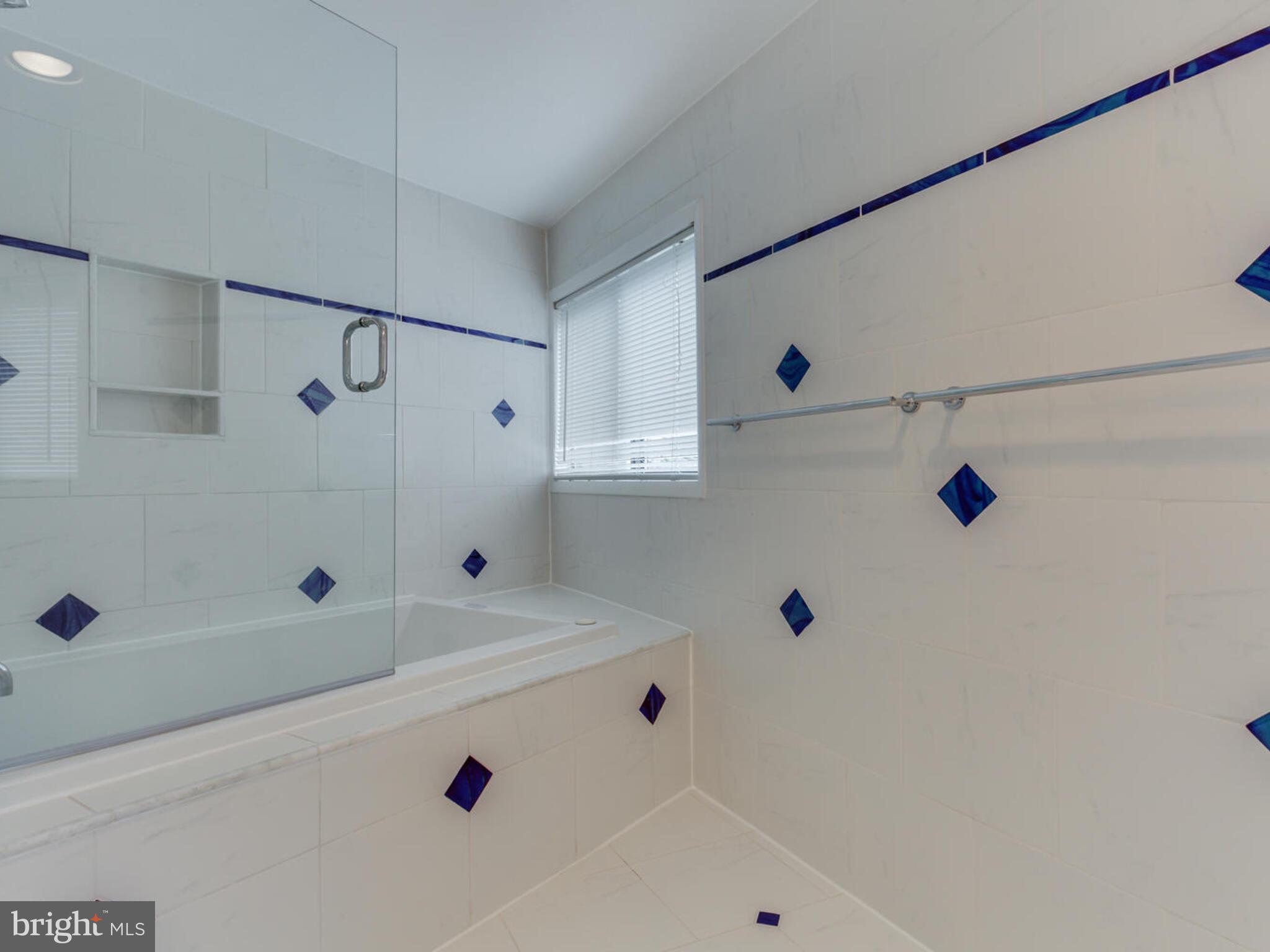103 Skyhill Road, Unit 6 Alexandria, VA 22314 - Photo 27 of 31