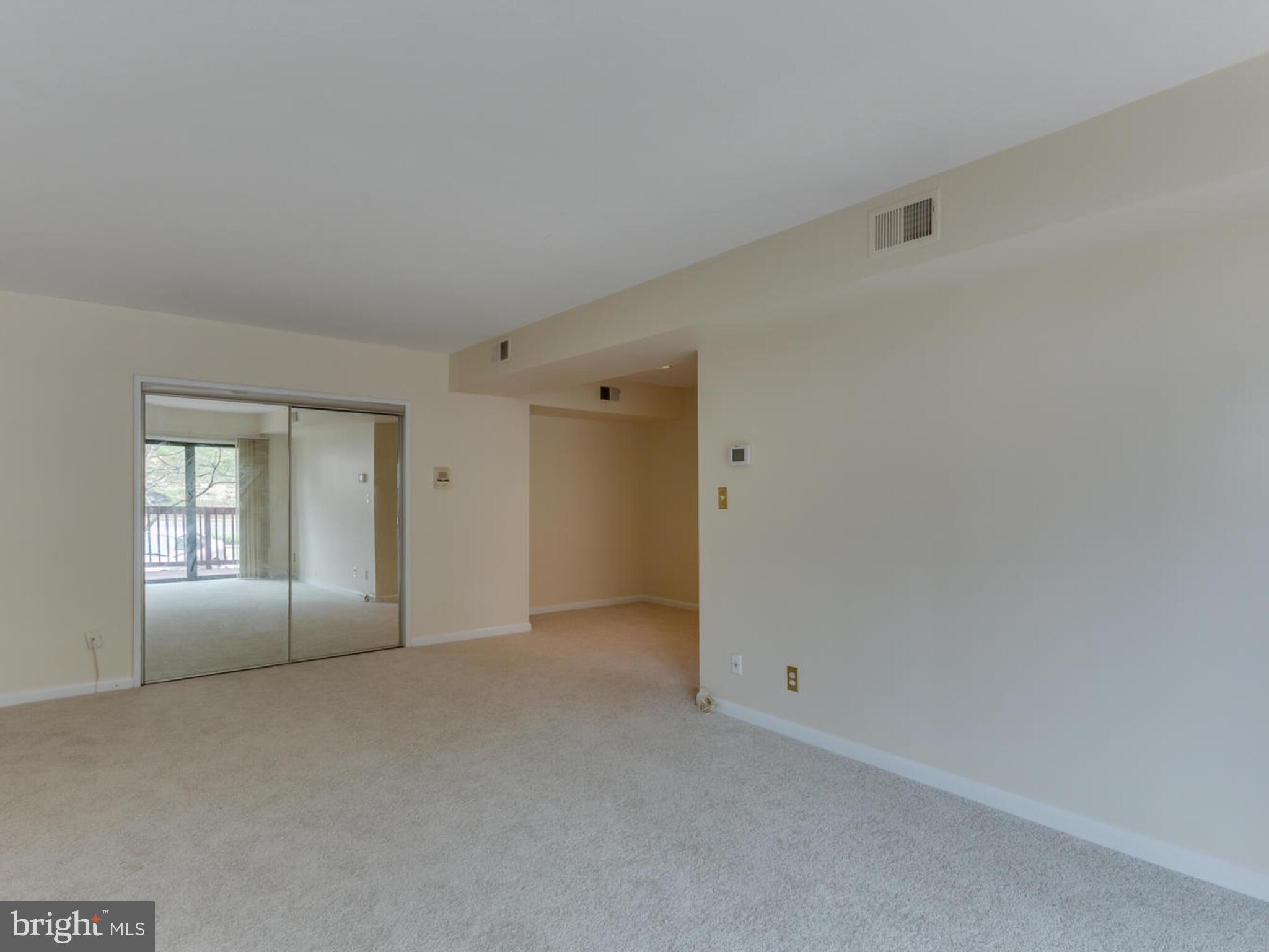 103 Skyhill Road, Unit 6 Alexandria, VA 22314 - Photo 7 of 31