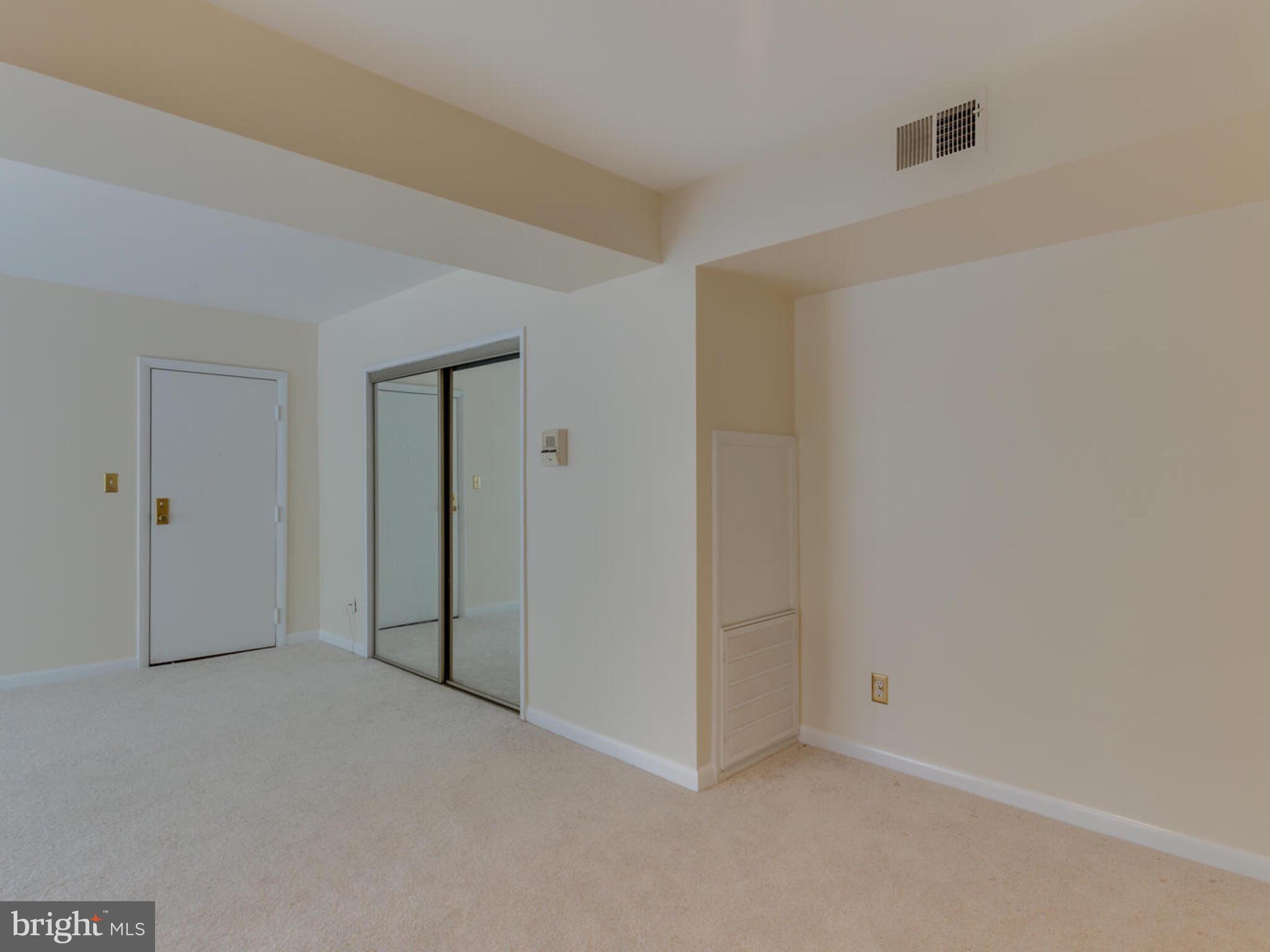 103 Skyhill Road, Unit 6 Alexandria, VA 22314 - Photo 9 of 31