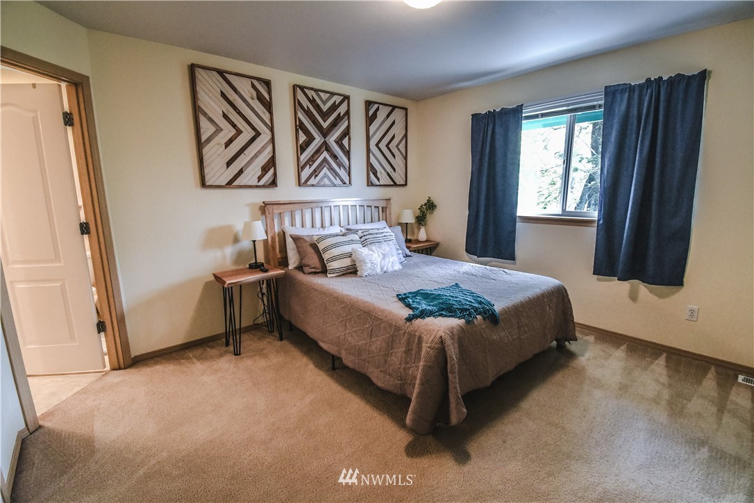 219 Elm Street Bremerton, WA 98310 - Photo 17 of 39 Gallery Image 17