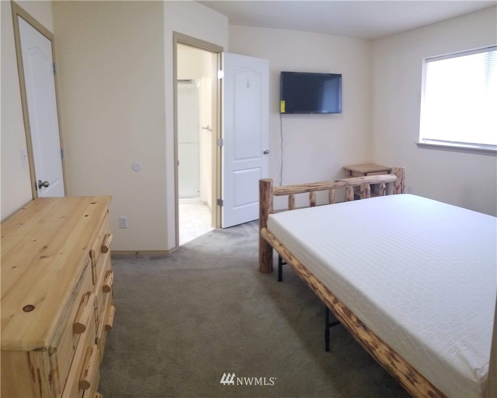 219 Elm Street Bremerton, WA 98310 - Photo 32 of 39 Gallery Image 32