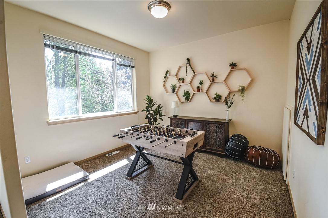 219 Elm Street Bremerton, WA 98310 - Photo 7 of 39 Gallery Image 7