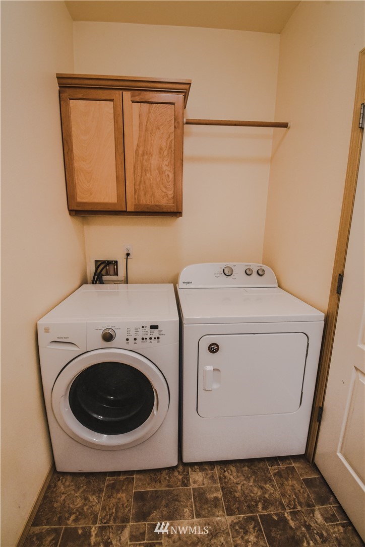 219 Elm Street Bremerton, WA 98310 - Photo 10 of 39 Gallery Image 10