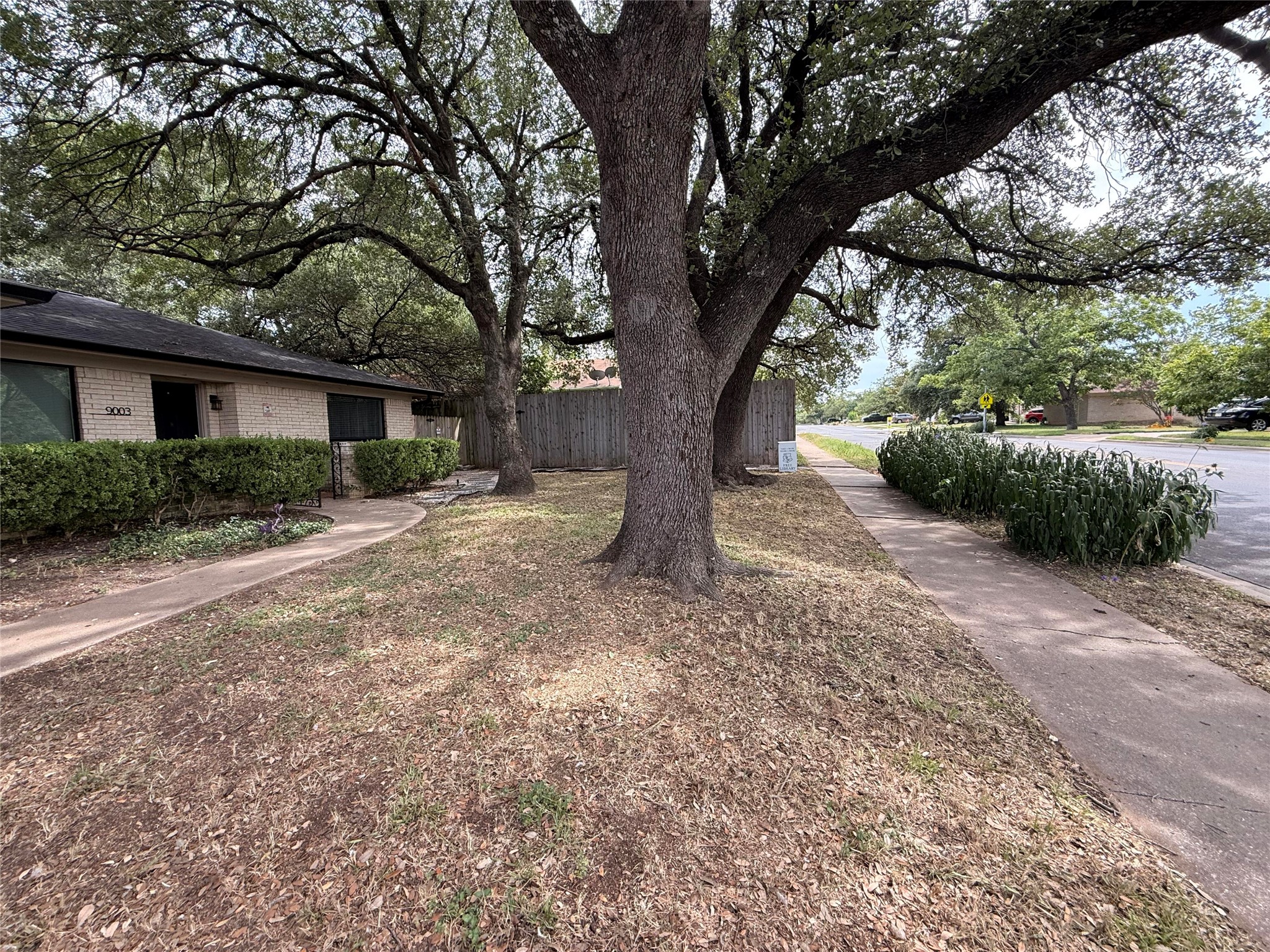 9003 Hunters Trace Austin, TX 78758 - Photo 5 of 22