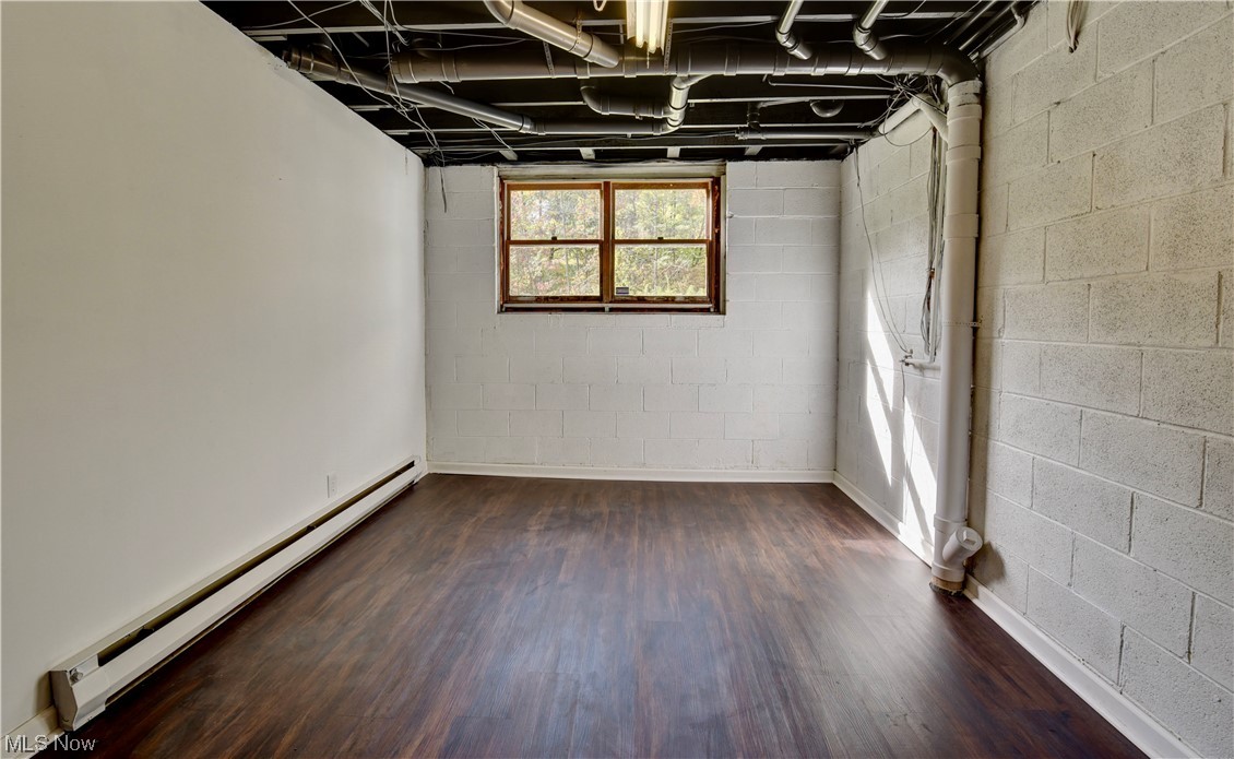9681 Williams Road Diamond, OH 44412 - Photo 9 of 27 Additional Room new flooring