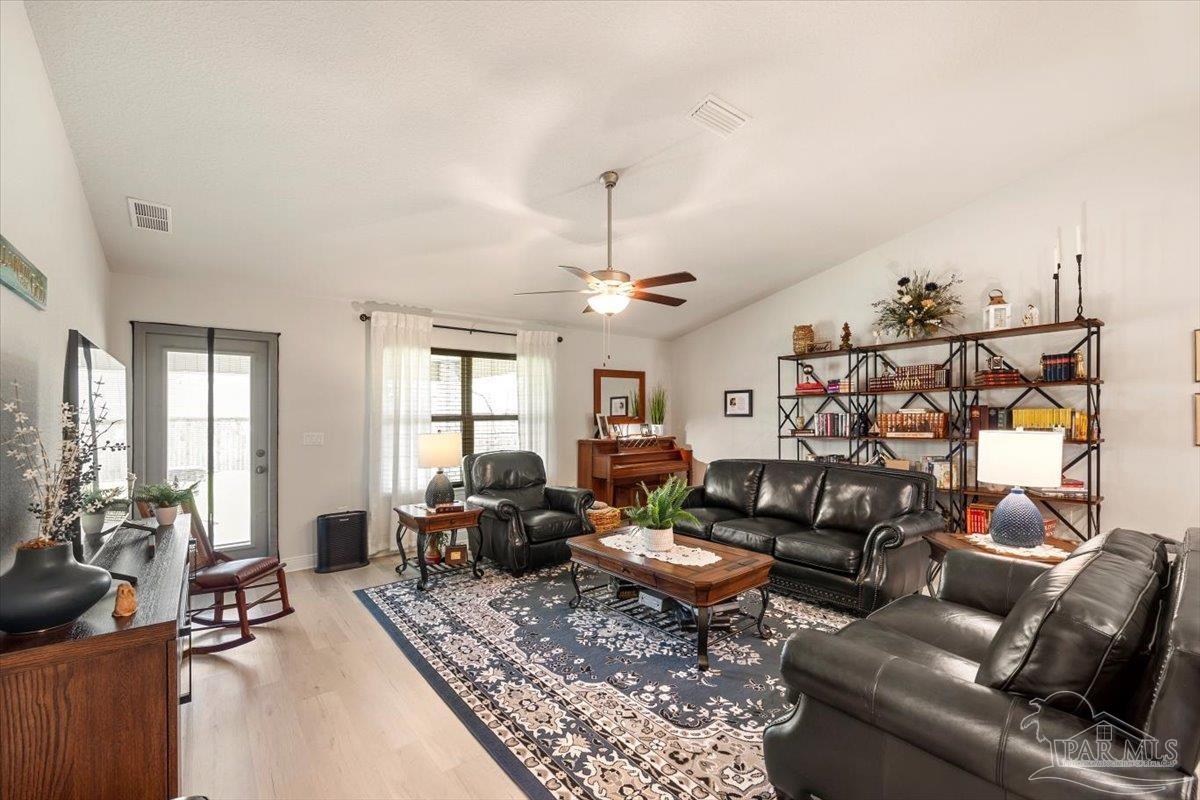 5986 Parsonage Circle Milton, FL 32570 - Photo 17 of 43