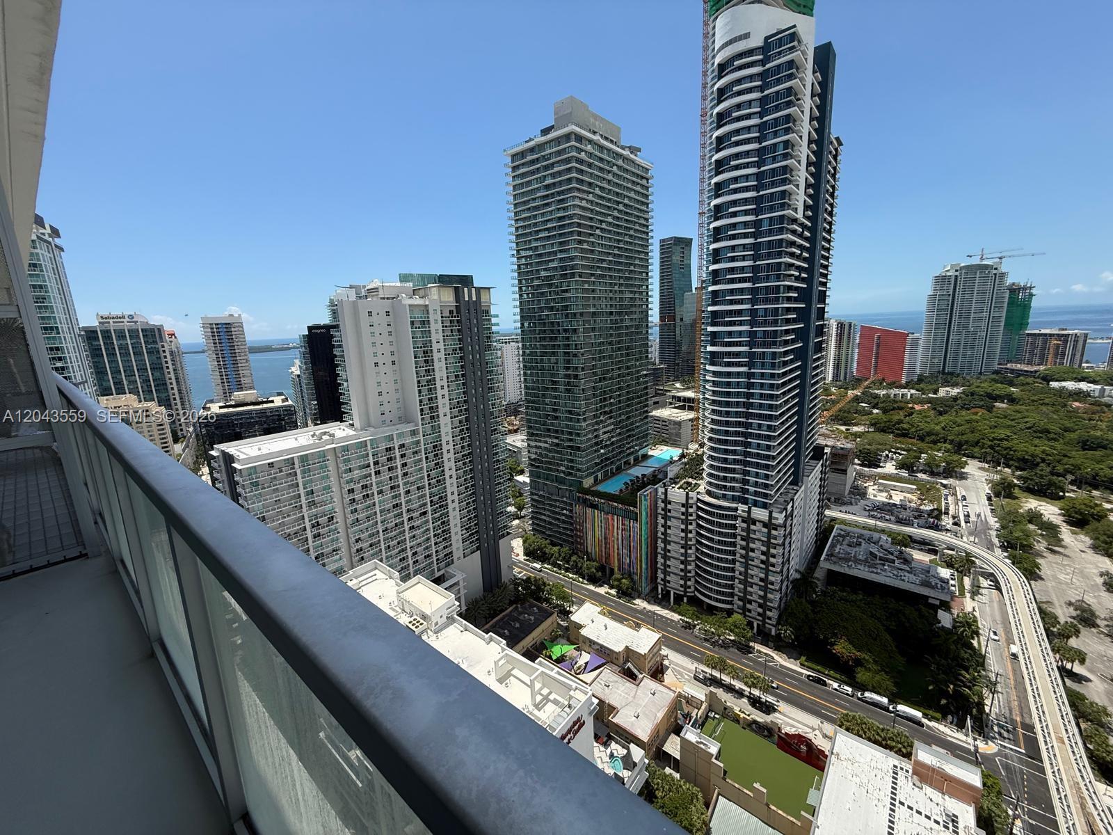 79 Southwest 12th Street, Unit 3702S Miami, FL 33130 - Photo 2 of 20