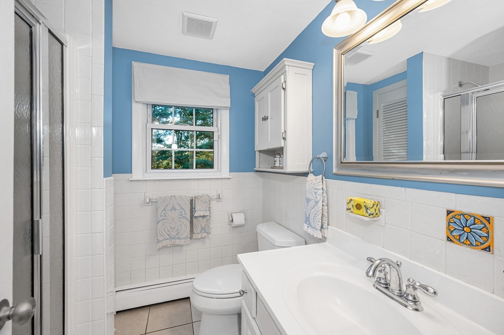 43 Hiawatha Road Woburn, MA 01801 - Photo 17 of 37 Gallery Image 17