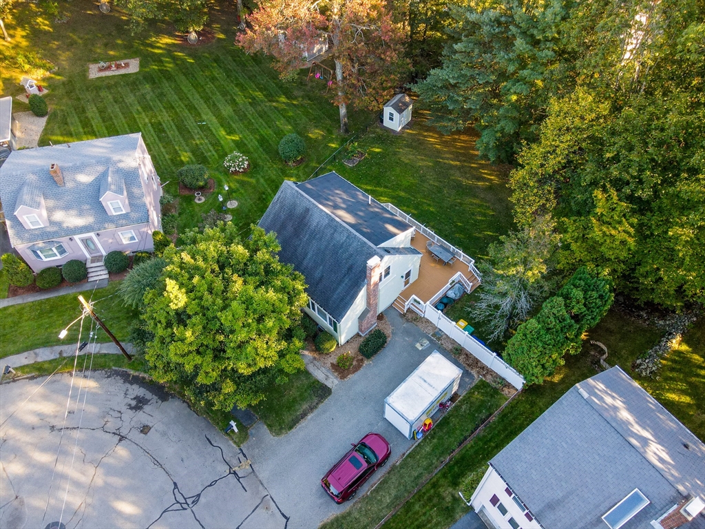 43 Hiawatha Road Woburn, MA 01801 - Photo 31 of 37 Gallery Image 31