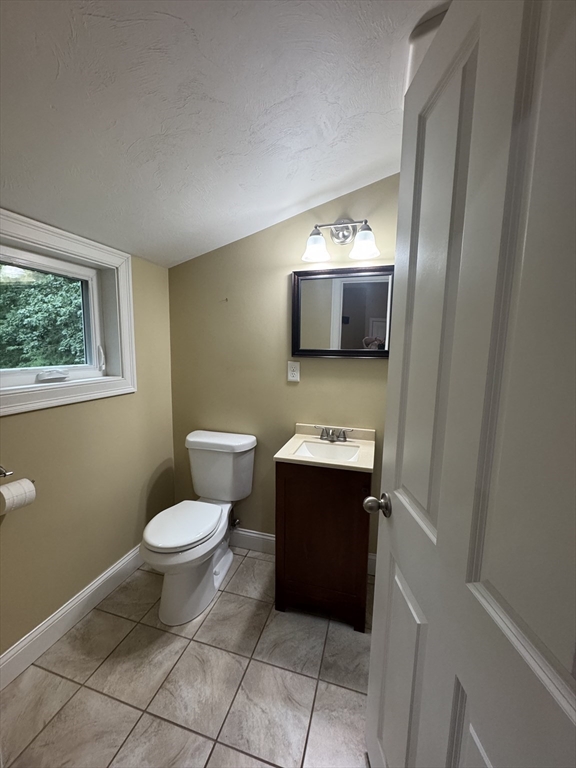 112 High Street Carver, MA 02330 - Photo 7 of 25
