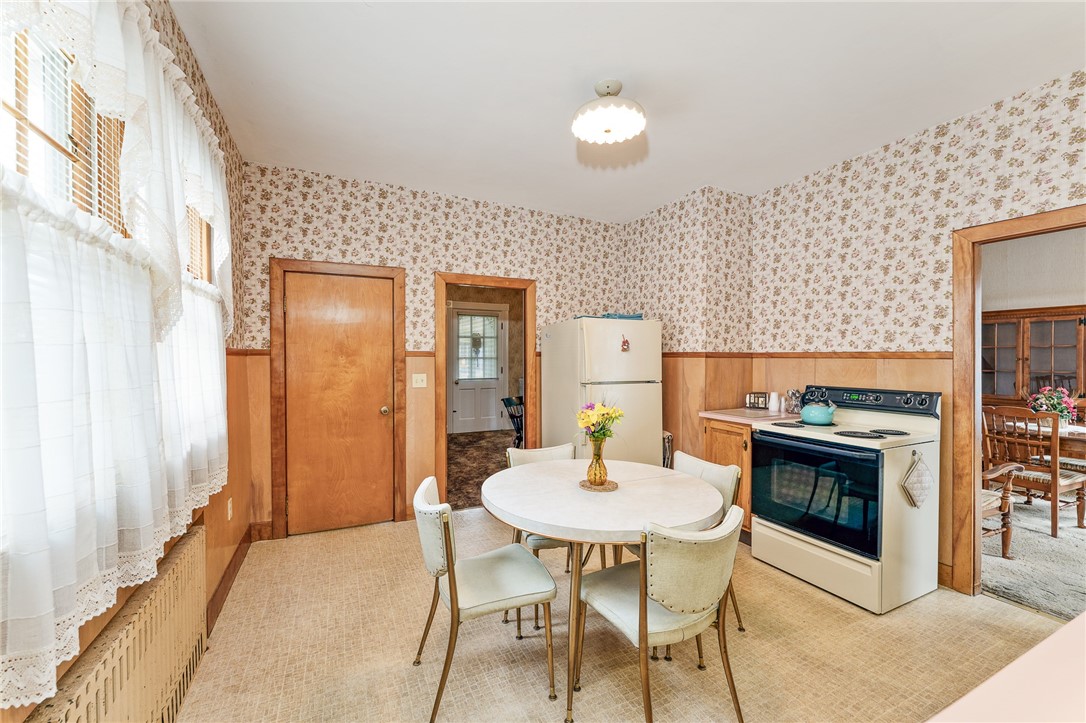 386 Providence Street Woonsocket, RI 02895 - Photo 23 of 45