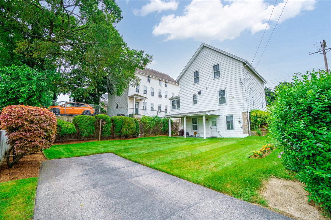 386 Providence Street Woonsocket, RI 02895 - Photo 10 of 45