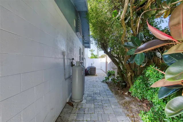 $679,900 | 4715 Montrose Avenue, Ponce Inlet, FL 32127