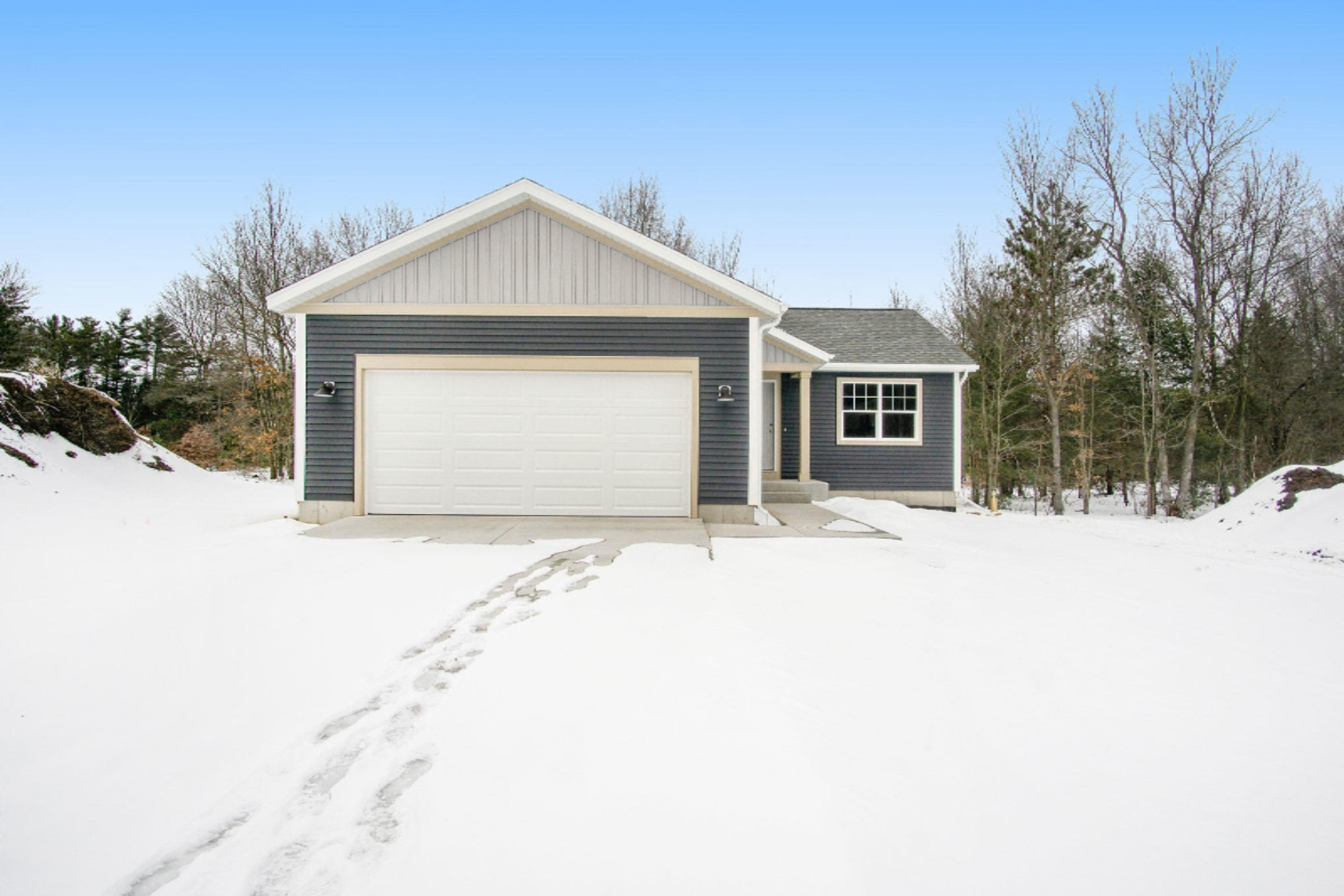 2620 Eagle Ridge Muskegon, MI 49444 - Photo 1 of 42 DSC00126