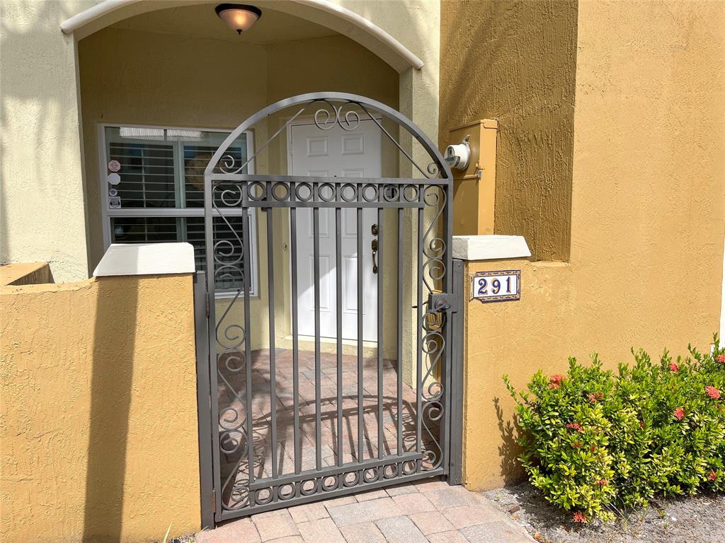 291 Lake Monterey Circle Boynton Beach, FL 33426 - Photo 3 of 47