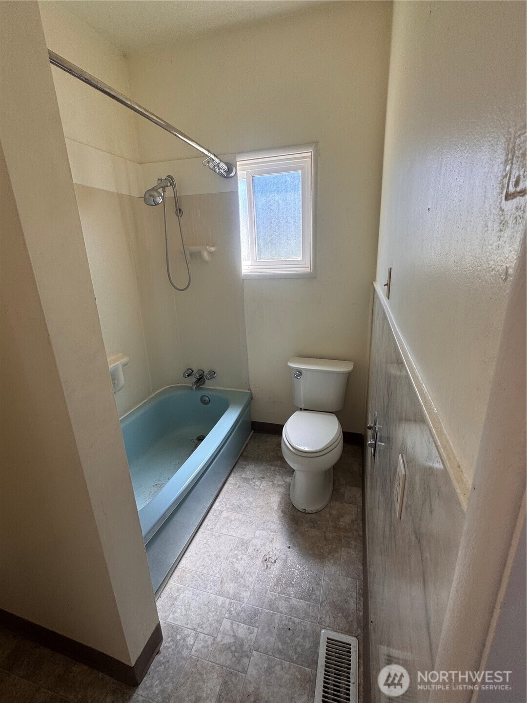 20016 Orville Road East Orting, WA 98360 - Photo 6 of 18 a bathroom with a toilet and a shower
