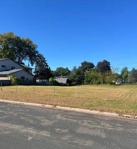 $199,000 | 3-xx Belmont Lane East, St. Paul, MN 55117