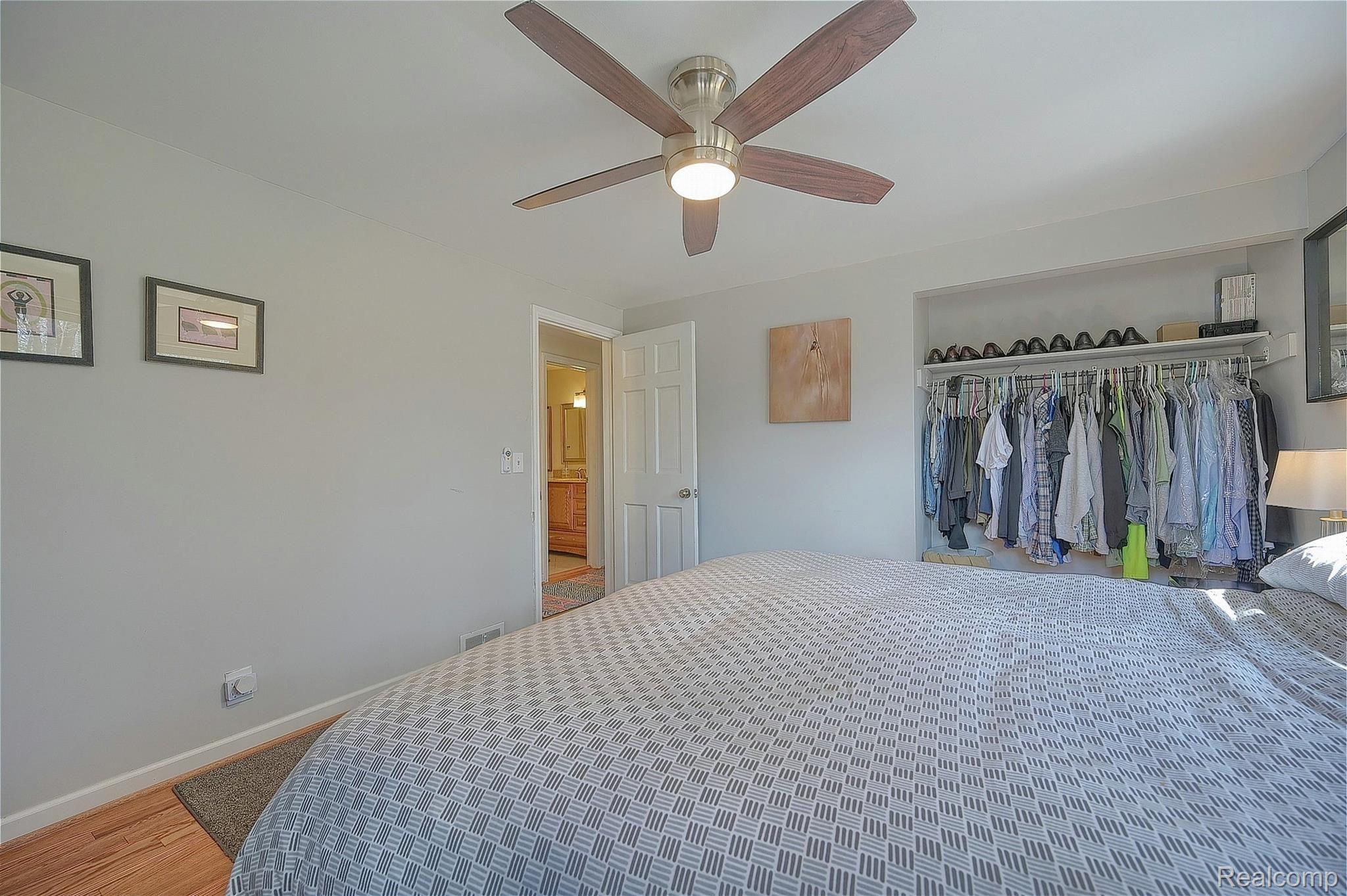 665 Cherry Tree Lane Rochester, MI 48306 - Photo 34 of 53 35-3rd-Bedroom-2nd-View.jpg