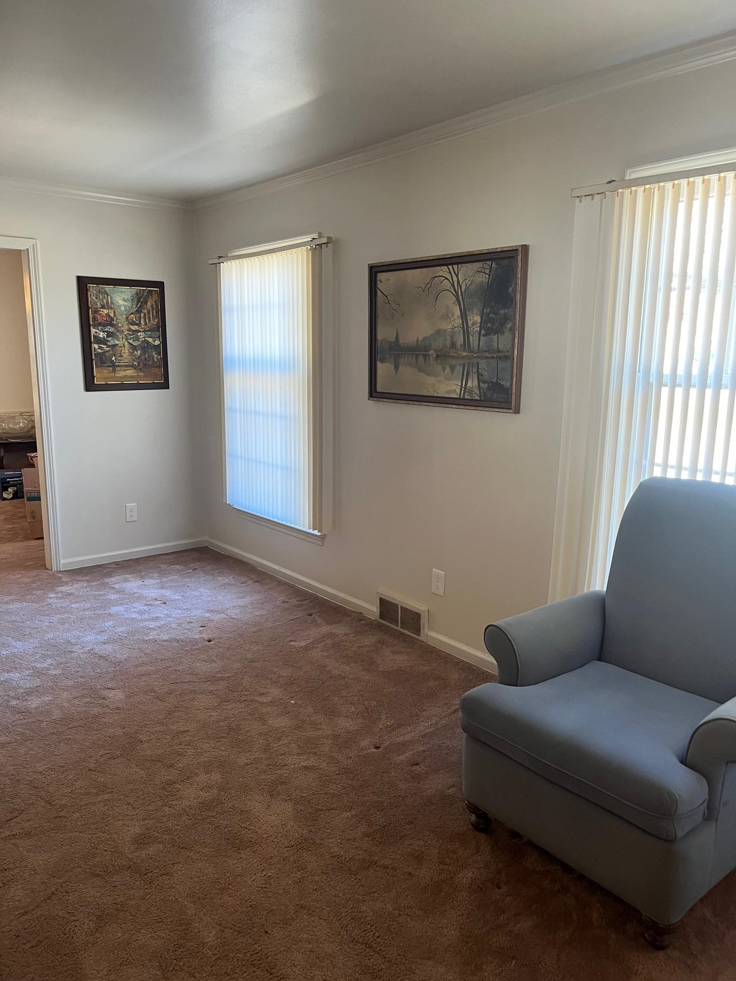 3025 Dumbarton Road Memphis, TN 38128 - Photo 8 of 22 a living room with furniture and a window