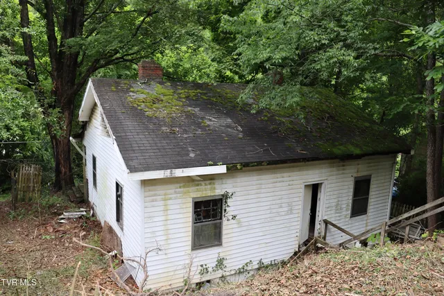 $11,000 | 213 Railroad Avenue, Appalachia, VA 24216