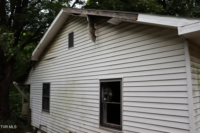 $11,000 | 213 Railroad Avenue, Appalachia, VA 24216