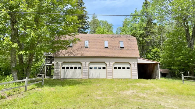 $989,000 | 270 Grant Road, Sullivan, ME 04664