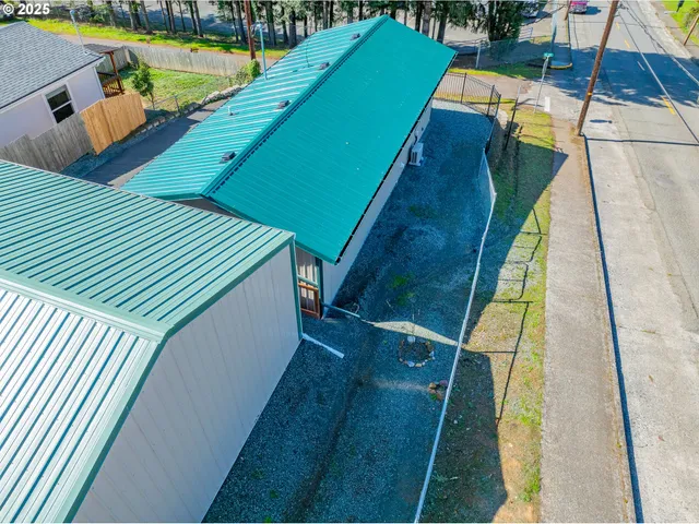 $236,000 | 401 B Street, Myrtle Point, OR 97458