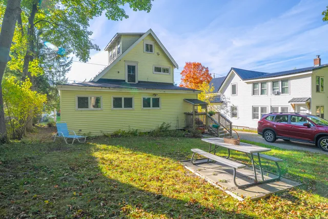 $247,500 | 259 Grove Street, Bangor, ME 04401