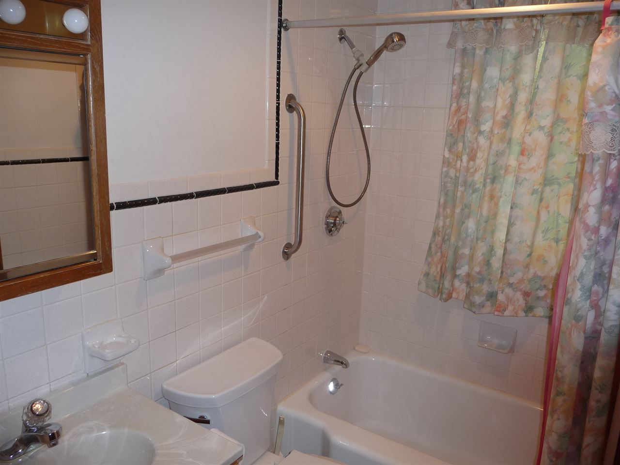 202 Kennard Road Manchester, NH 03104 - Photo 25 of 32