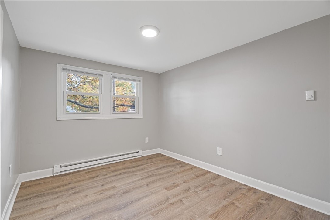 199 Roberts Street Woonsocket, RI 02895 - Photo 17 of 34 3