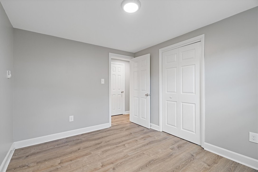 199 Roberts Street Woonsocket, RI 02895 - Photo 18 of 34 3