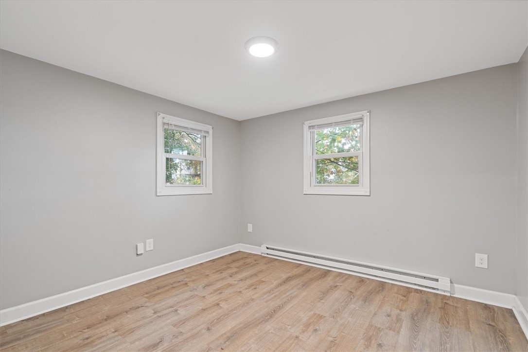 199 Roberts Street Woonsocket, RI 02895 - Photo 9 of 34