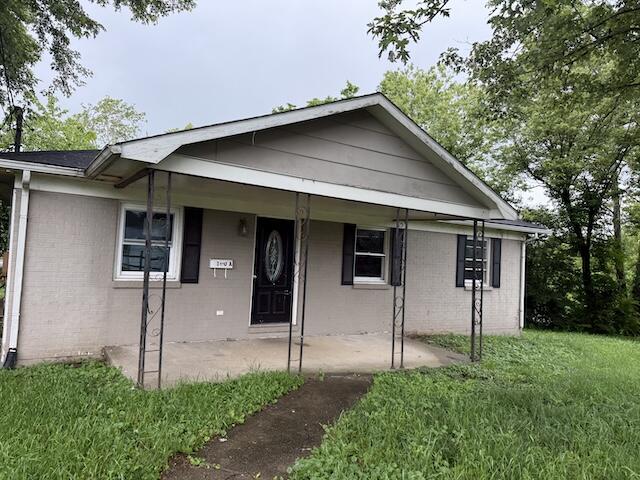 100 Ridgeway Drive Lancaster, KY 40444 - Photo 1 of 18 IMG_0358