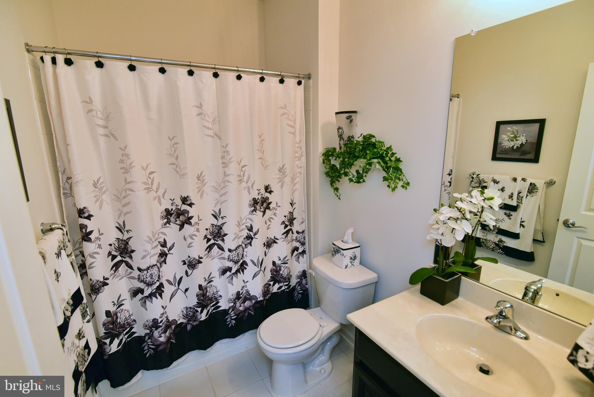 22 Pine Valley Road Berlin, NJ 08009 - Photo 17 of 22 Hall Bath