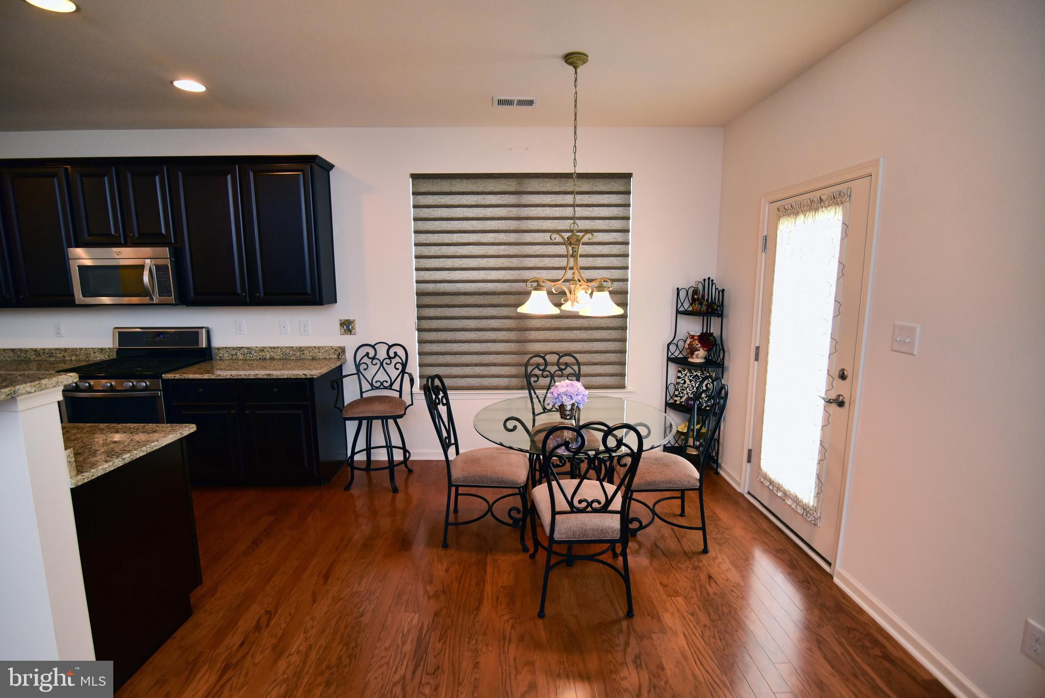 22 Pine Valley Road Berlin, NJ 08009 - Photo 5 of 22 Eat in kitchen