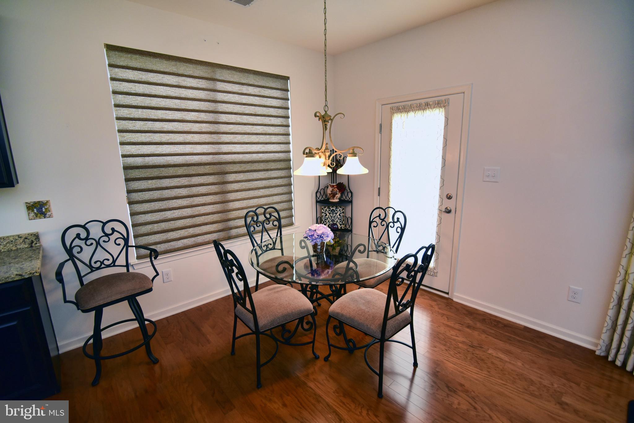 22 Pine Valley Road Berlin, NJ 08009 - Photo 6 of 22 eat in kitchen