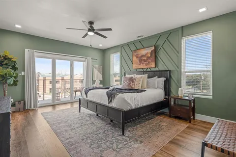 $715,000 | 500 West Sanford Street, Arlington, TX 76011