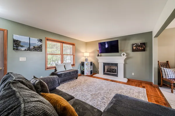 $499,900 | 3080 Compton Road, Aurora, IL 60504