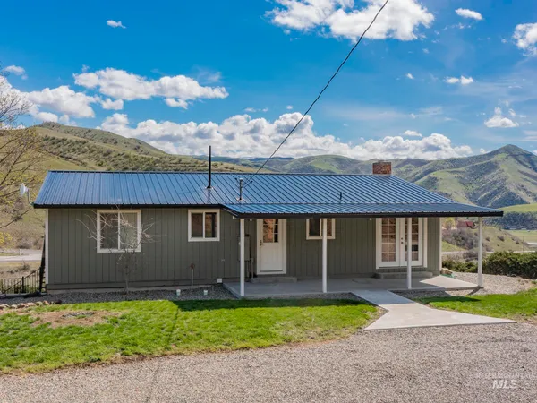 $489,000 | 161 Cemetery Road, White Bird, ID 83554