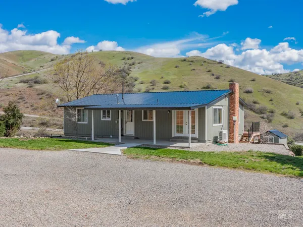 $489,000 | 161 Cemetery Road, White Bird, ID 83554