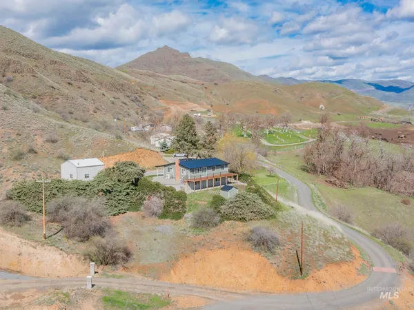 $489,000 | 161 Cemetery Road, White Bird, ID 83554