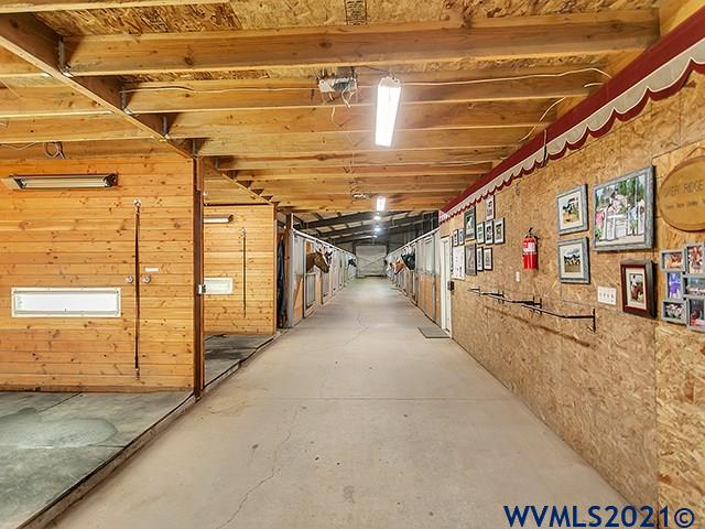 25200 Butteville Road Northeast Aurora, OR 97002 - Photo 15 of 42 Gallery Image 15