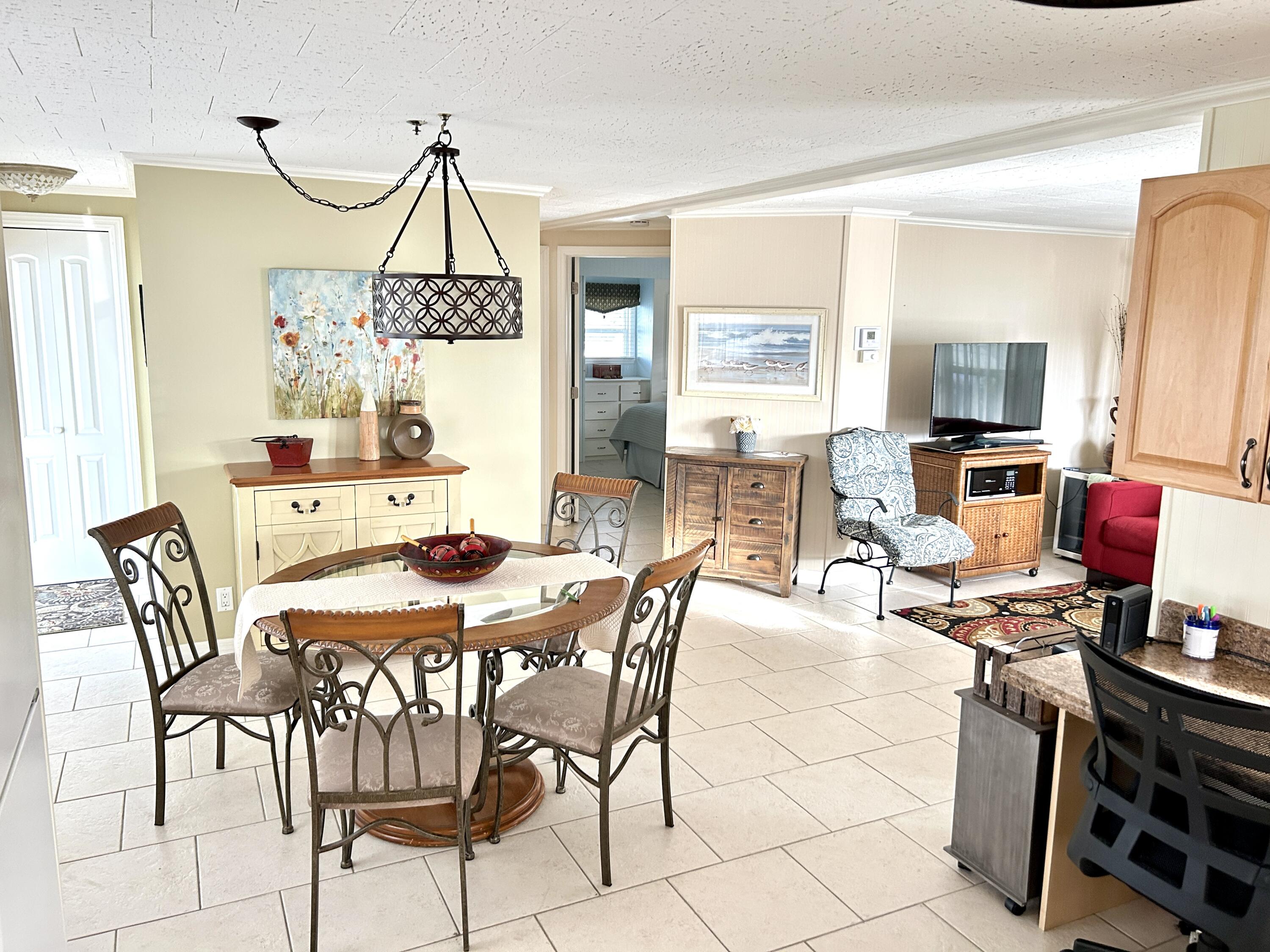 1401 South 33rd Road Hollywood, FL 33021 - Photo 11 of 44 IMG_2574