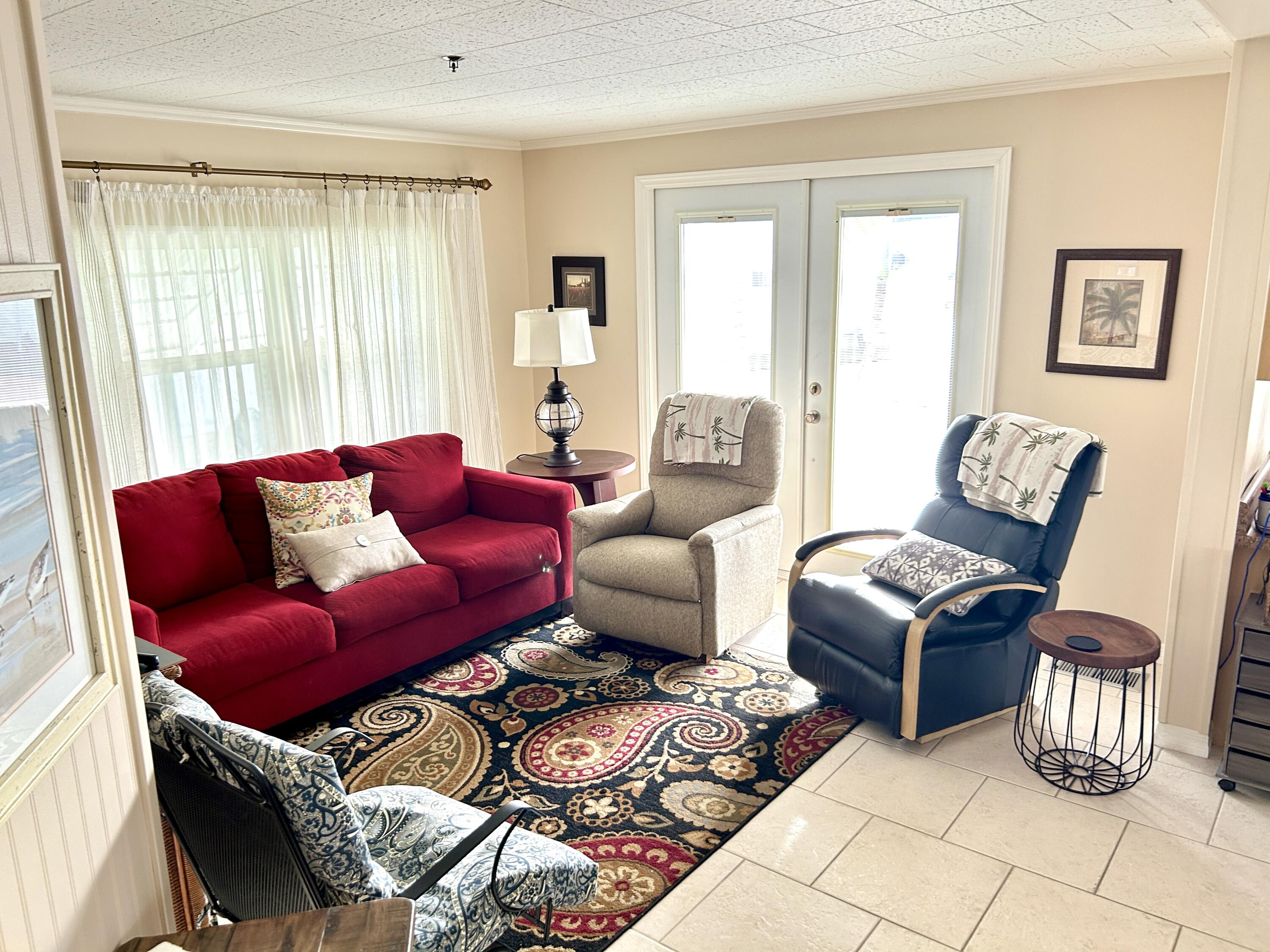1401 South 33rd Road Hollywood, FL 33021 - Photo 14 of 44 IMG_2572