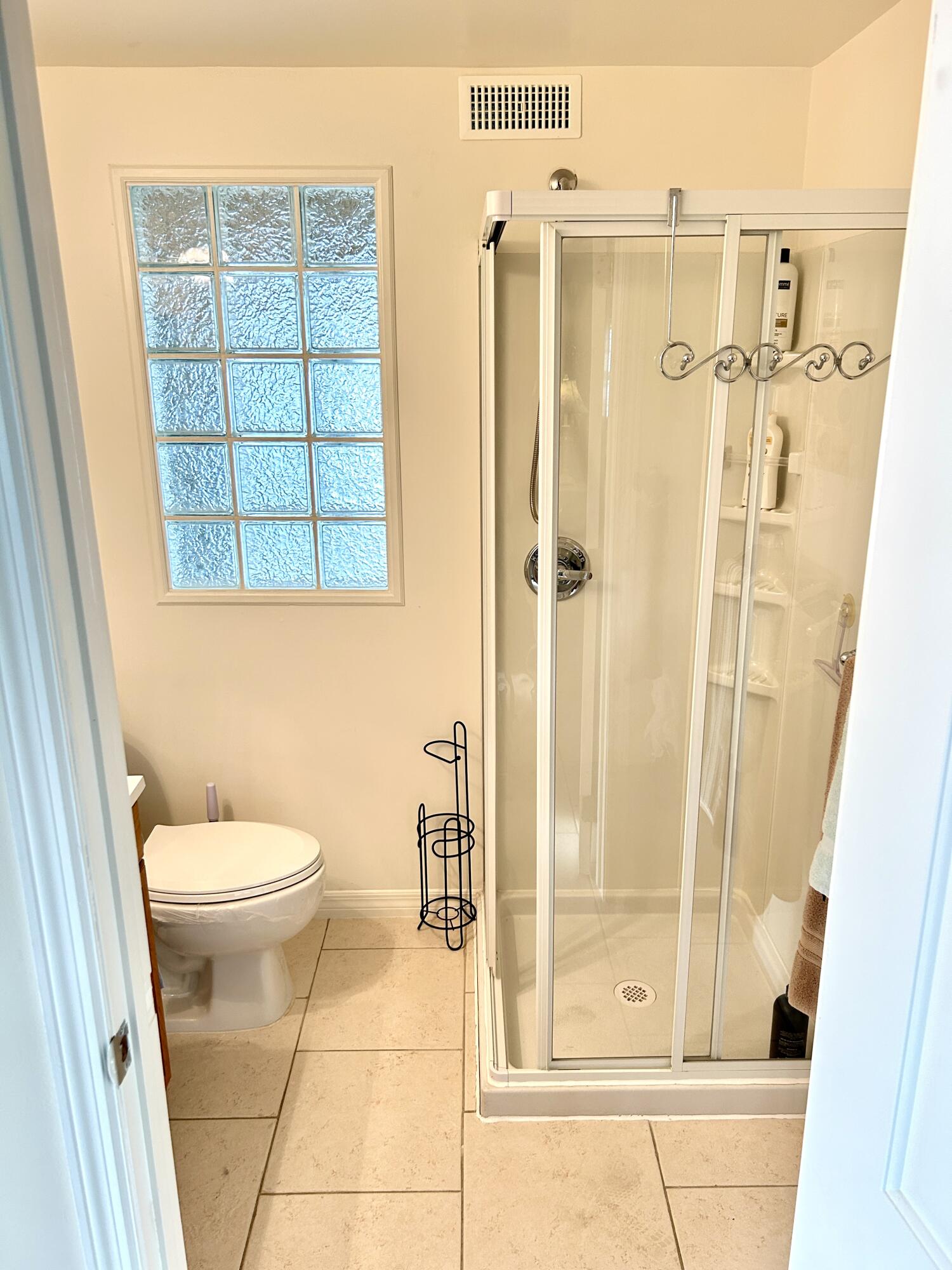 1401 South 33rd Road Hollywood, FL 33021 - Photo 27 of 44 IMG_2575