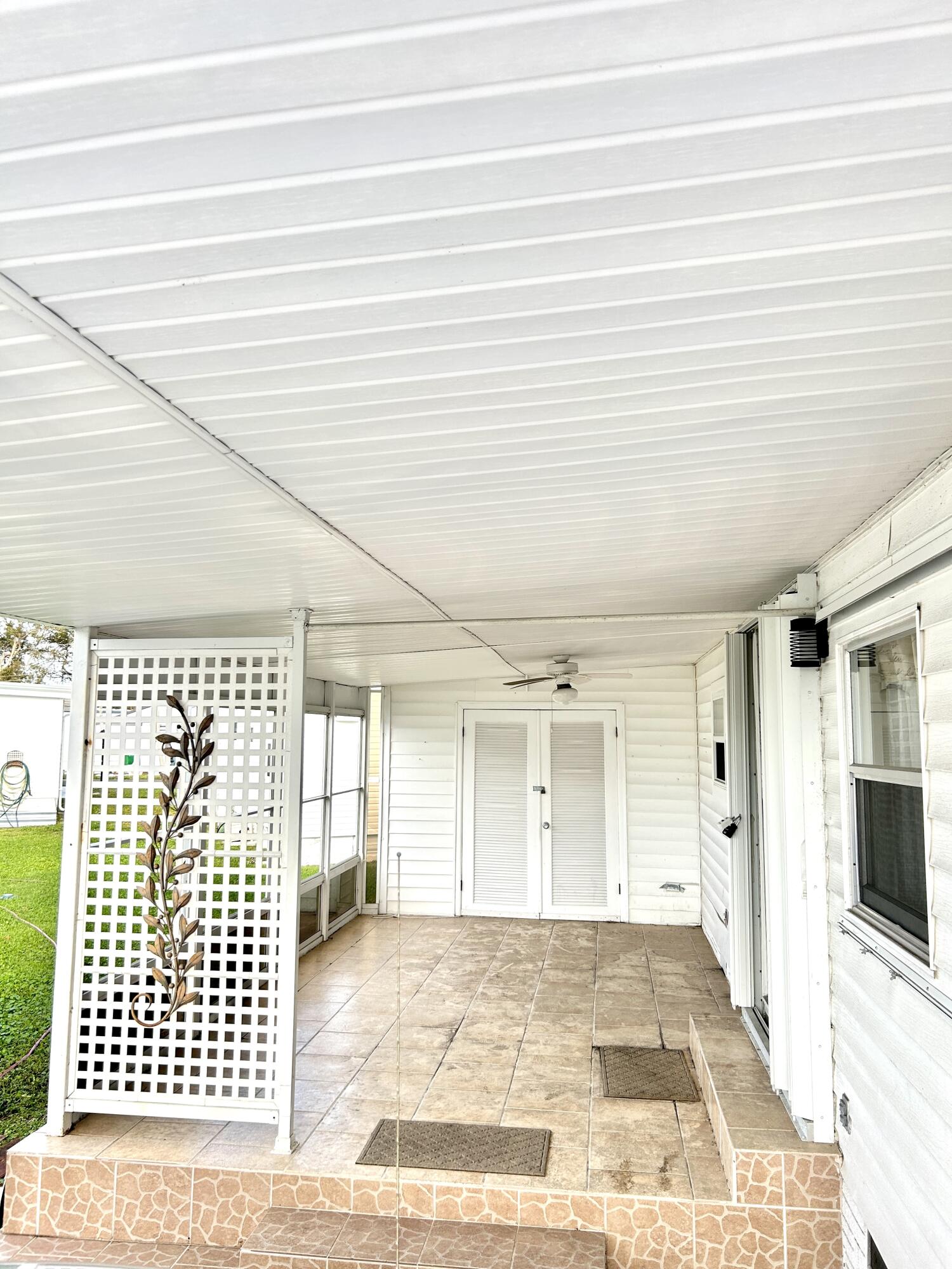 1401 South 33rd Road Hollywood, FL 33021 - Photo 5 of 44 IMG_2555
