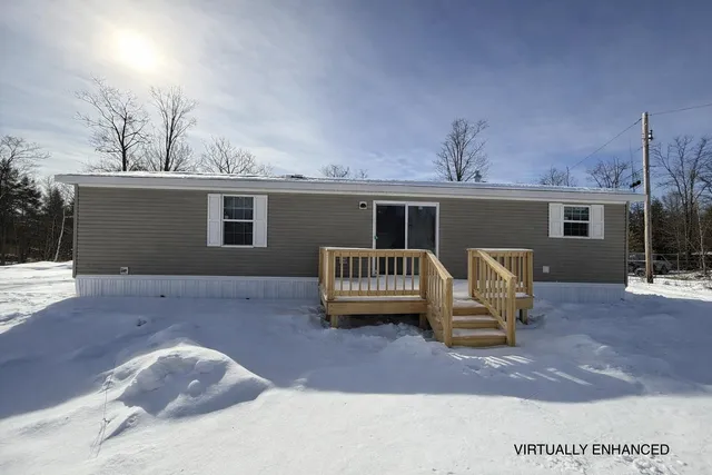 $289,000 | 17 Michaels Way, South Paris, ME 04281