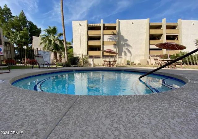 $2,000 | 7625 East Camelback Road, Unit A142, Scottsdale, AZ 85251